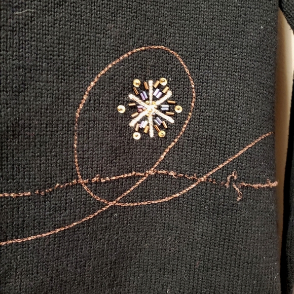 Talbots - Skating Santa - Christmas Sweater - Petite S - Picture 8 of 10